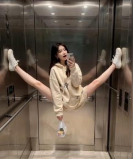 AI生成电梯一字马美女制作教程，条条流量上万，别再在外面被割韭菜了，全流程实操-木石资源网